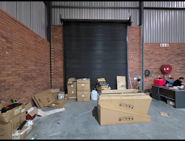 3,024M² WAREHOUSE TO LET IN ORMONDE